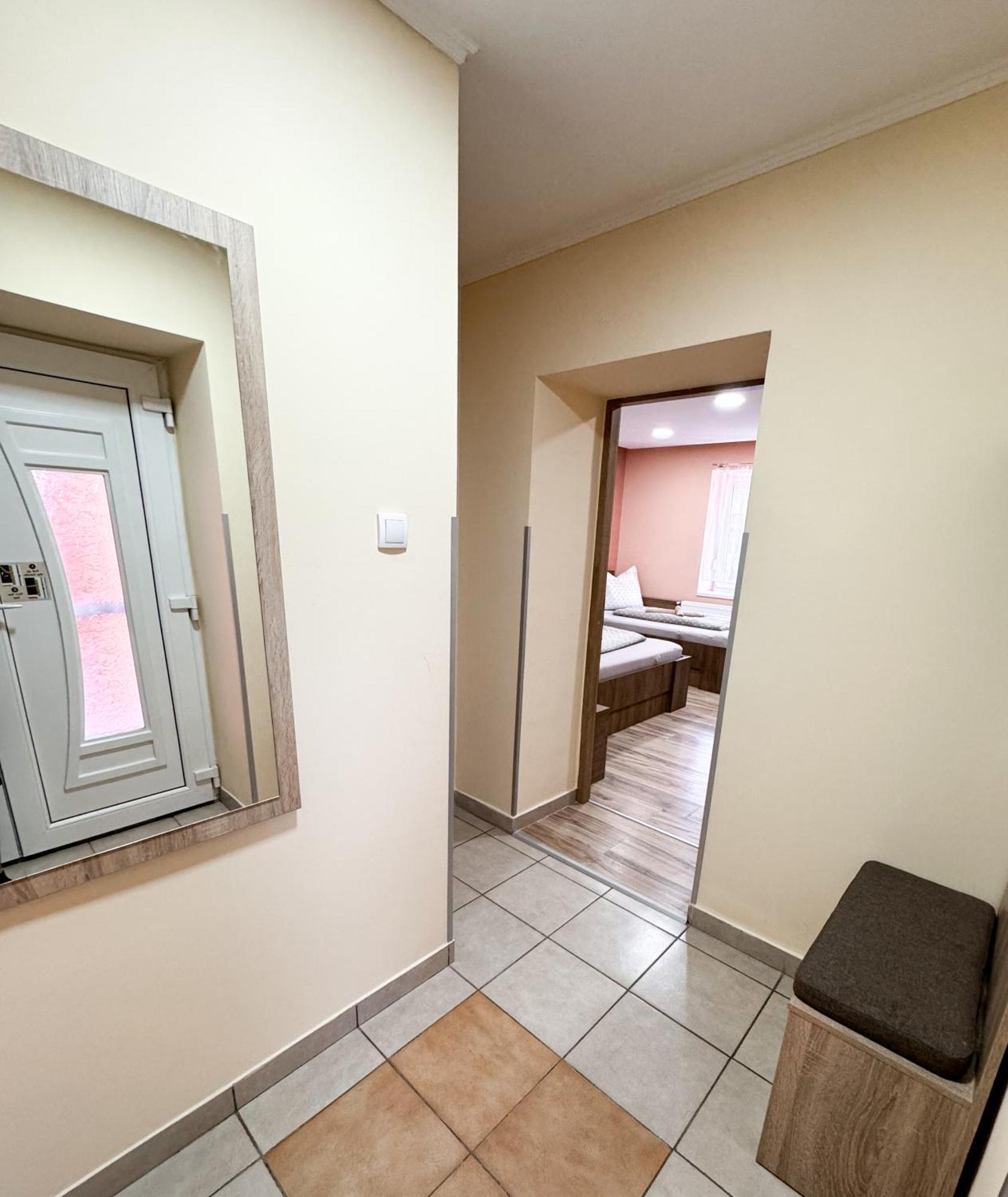 Kk Apartment Backa Topola Esterno foto