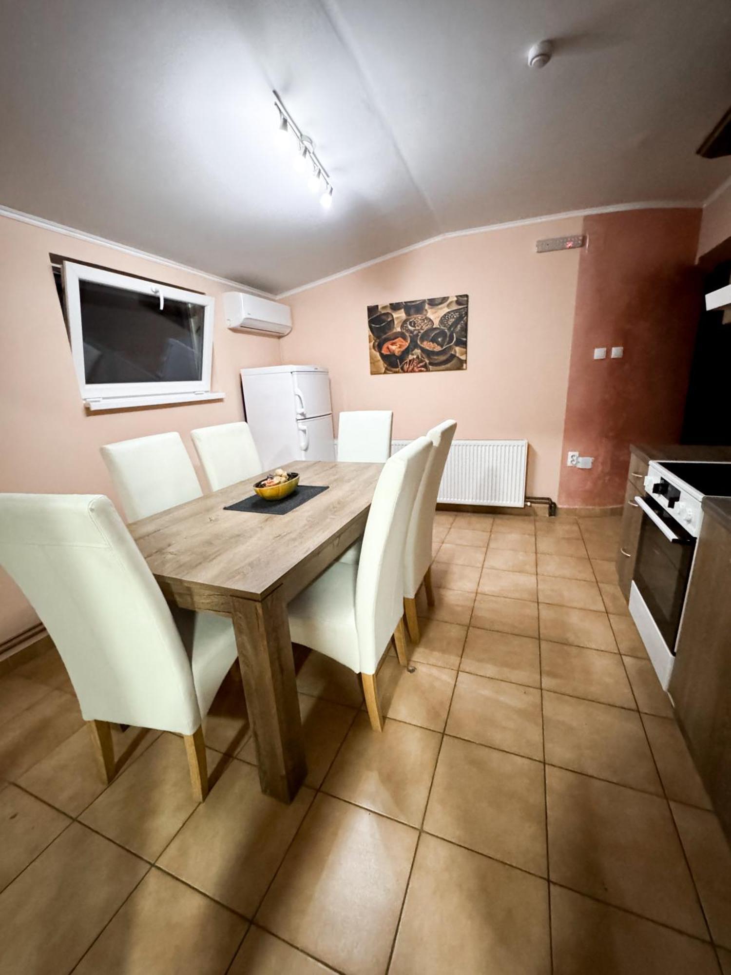 Kk Apartment Backa Topola Esterno foto